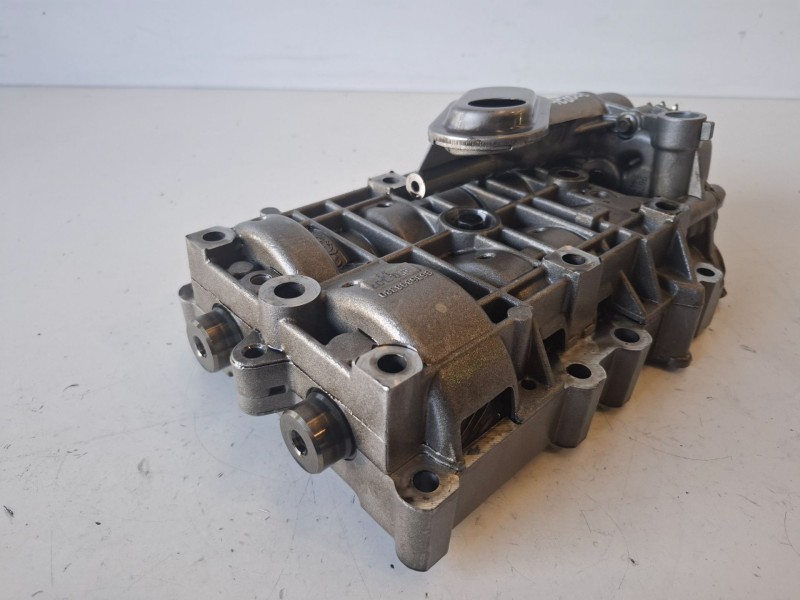 Recambio de bomba aceite para land rover freelander (lr2) 224dt referencia OEM IAM 9636898380  