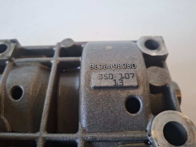 Recambio de bomba aceite para land rover freelander (lr2) 224dt referencia OEM IAM 9636898380  