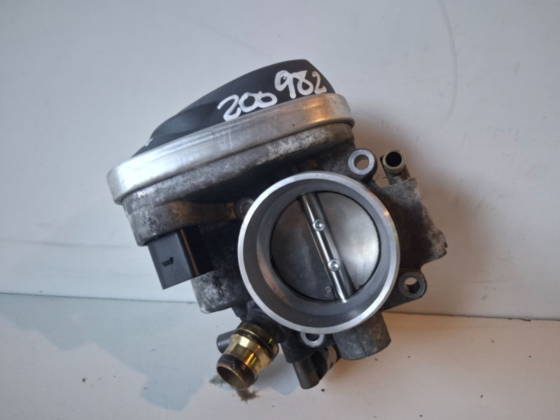 Recambio de caja mariposa para opel astra h berlina z16xe1 referencia OEM IAM 55560398  