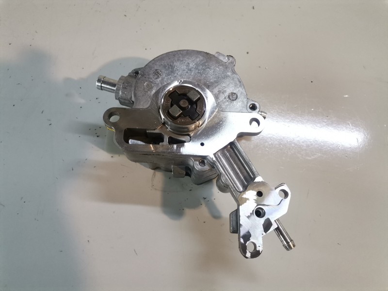 Recambio de depresor freno / bomba vacio para audi a4 avant (8e) bpw referencia OEM IAM   