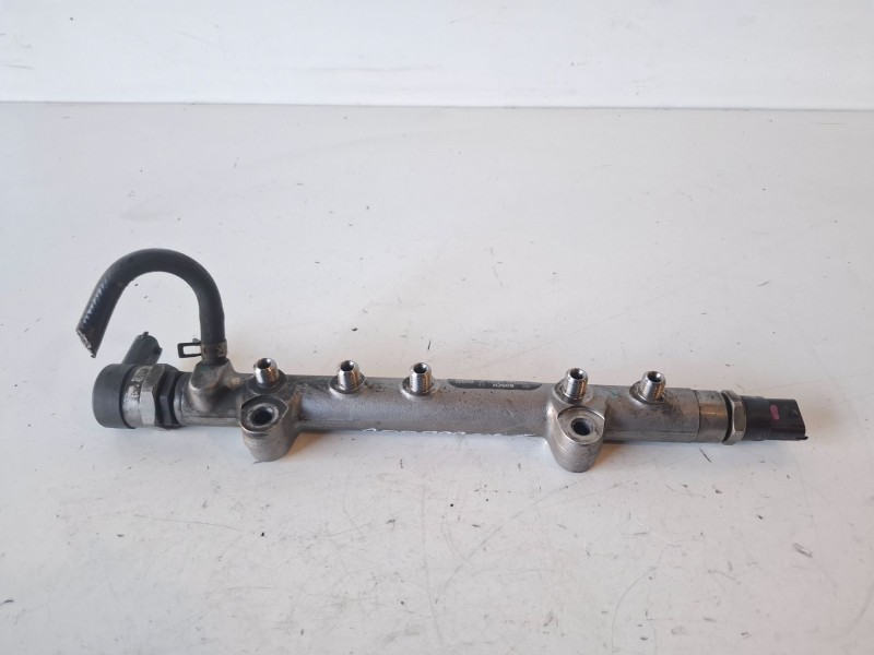 Recambio de rampa inyectora para toyota auris (e15) 1ndtv referencia OEM IAM 0445214132  