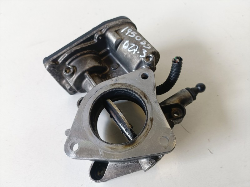 Recambio de caja mariposa para opel insignia berlina a20dth referencia OEM IAM 50329302  