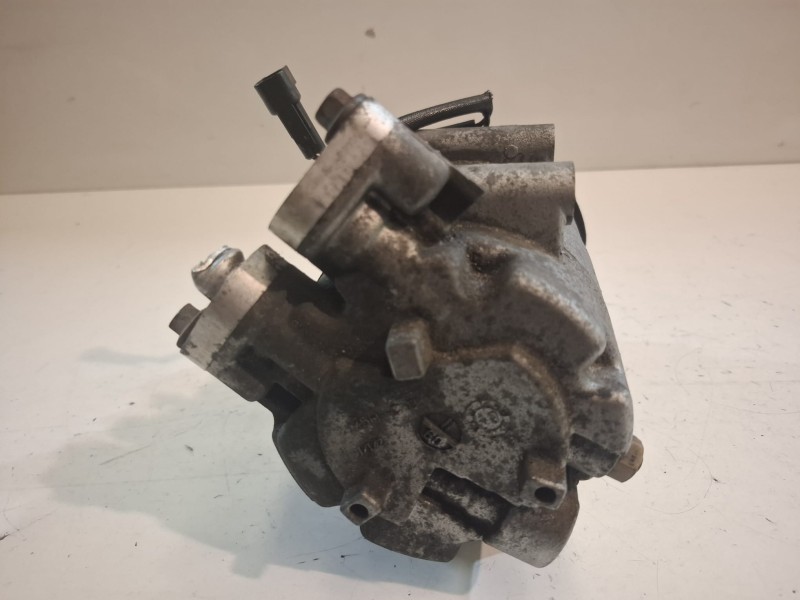 Recambio de compresor aire acondicionado para ford focus berlina (cb4) hhda referencia OEM IAM   
