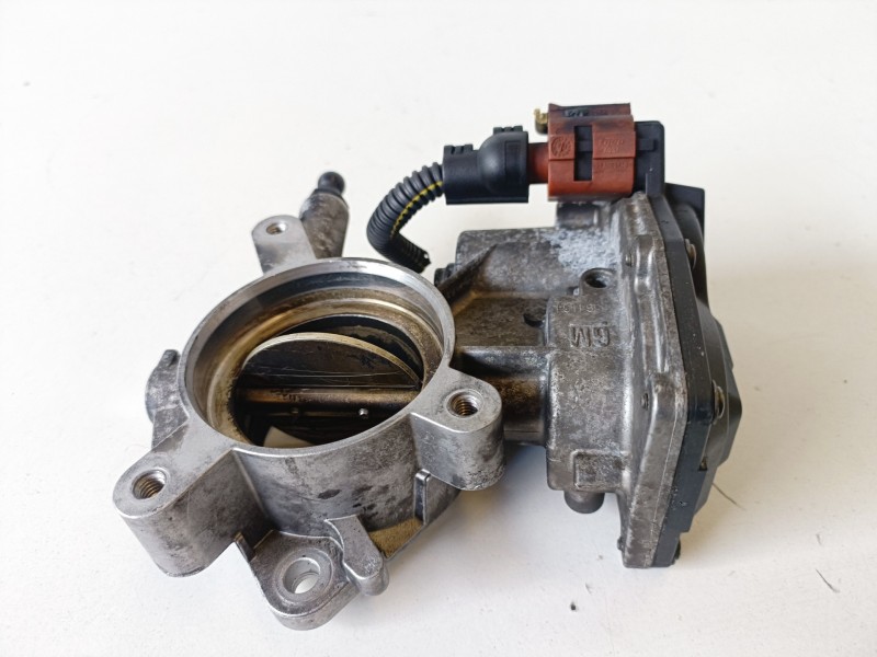 Recambio de caja mariposa para opel insignia berlina a20dth referencia OEM IAM 50329302  