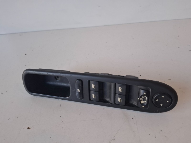 Recambio de mando elevalunas delantero izquierdo para peugeot 307 break/ sw (s2) 9hz referencia OEM IAM 96531123XT  