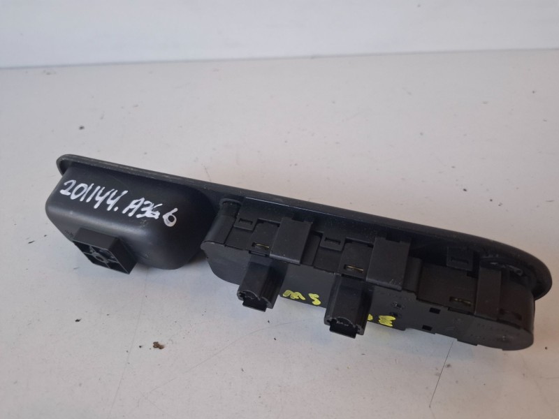 Recambio de mando elevalunas delantero izquierdo para peugeot 307 break/ sw (s2) 9hz referencia OEM IAM 96531123XT  