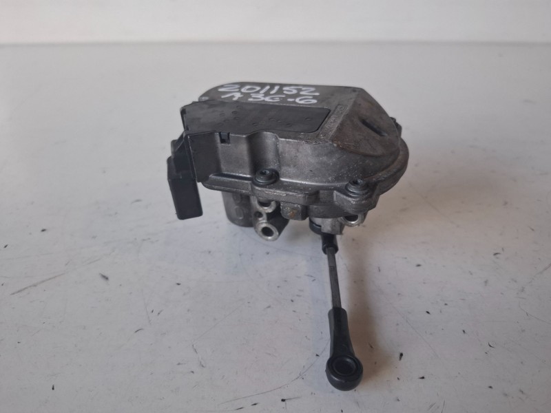 Recambio de caja mariposa para audi a6 avant (4f5) bmk referencia OEM IAM 059129086D  
