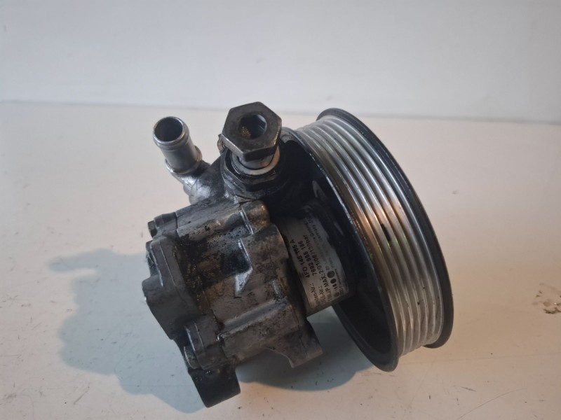 Recambio de bomba direccion para audi a6 avant (4f5) bmk referencia OEM IAM 4F0145155A  