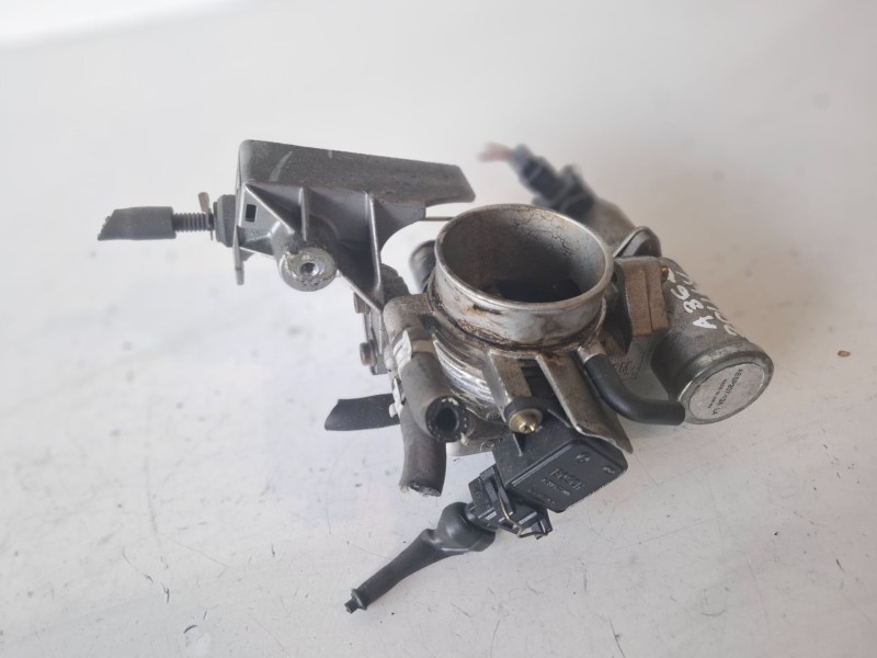 Recambio de caja mariposa para opel vectra b berlina x18xe referencia OEM IAM   