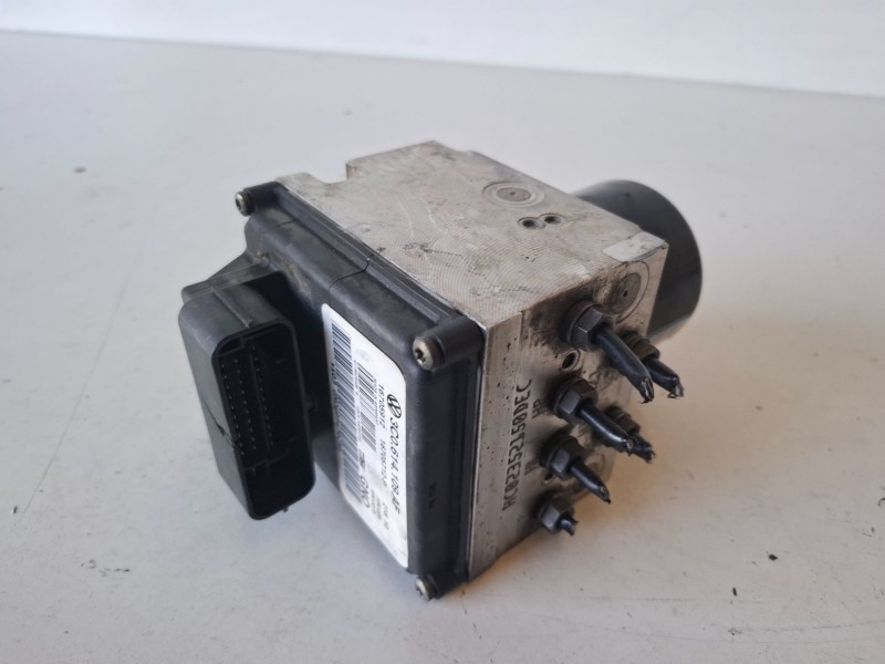 Recambio de abs para volkswagen passat variant (3c5) cba referencia OEM IAM 3C0614109AF  
