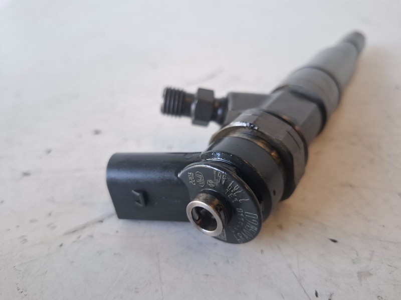 Recambio de inyector para bmw serie 3 berlina (e46) 204d4 referencia OEM IAM 0445110131  