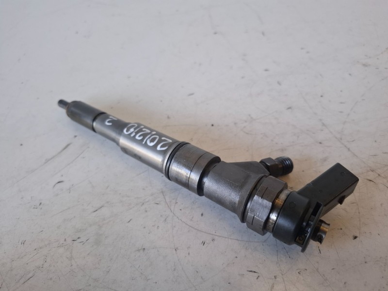 Recambio de inyector para bmw serie 3 berlina (e46) 204d4 referencia OEM IAM 0445110131  