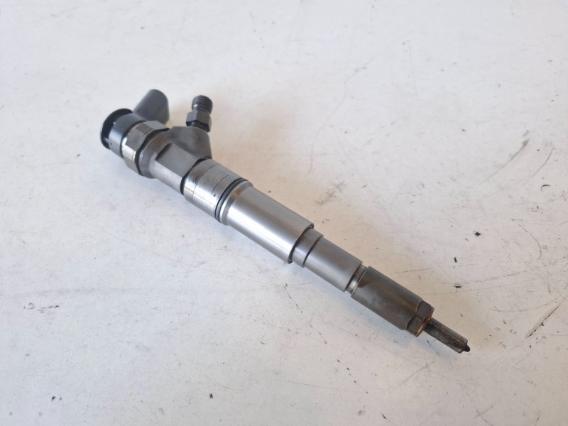 Recambio de inyector para bmw serie 3 berlina (e46) 204d4 referencia OEM IAM 0445110131  