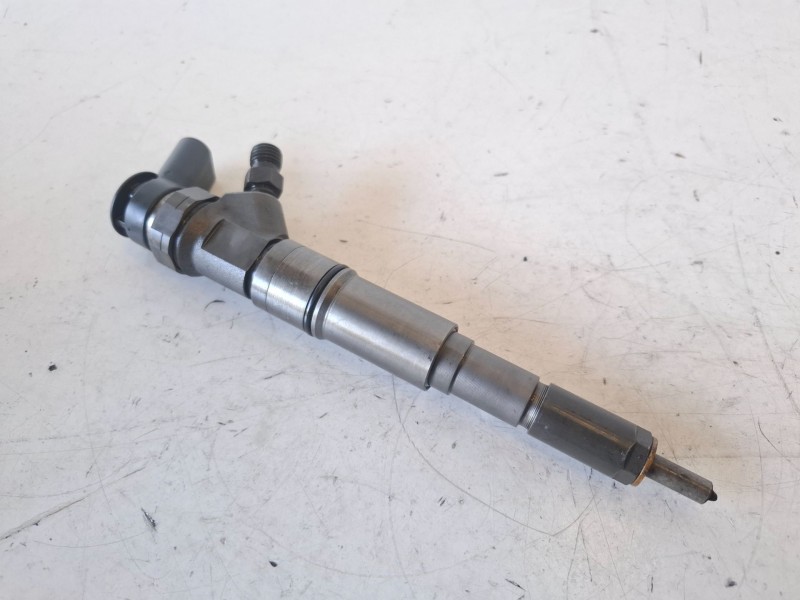 Recambio de inyector para bmw serie 3 berlina (e46) 204d4 referencia OEM IAM 0445110131  