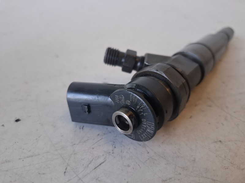 Recambio de inyector para bmw serie 3 berlina (e46) 204d4 referencia OEM IAM 0445110131  
