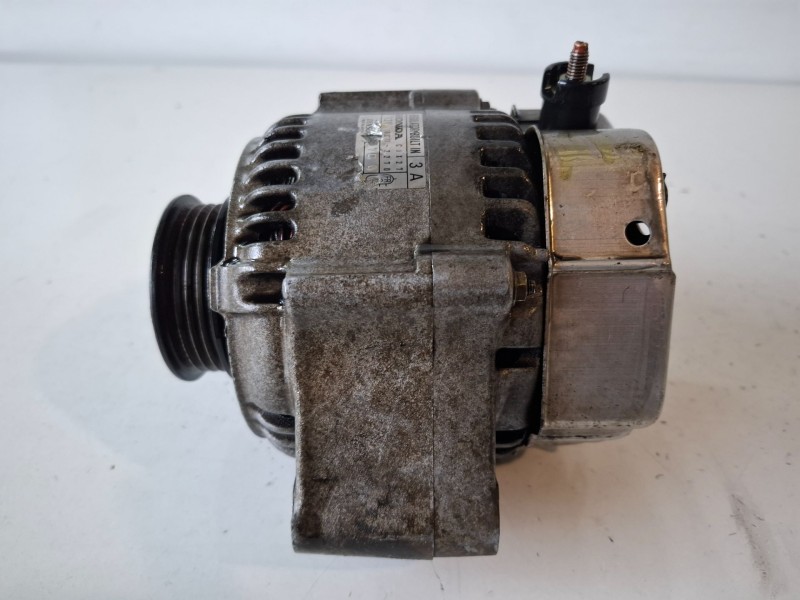 Recambio de alternador para honda hr-v (gh) d16w5 referencia OEM IAM 1022112270  