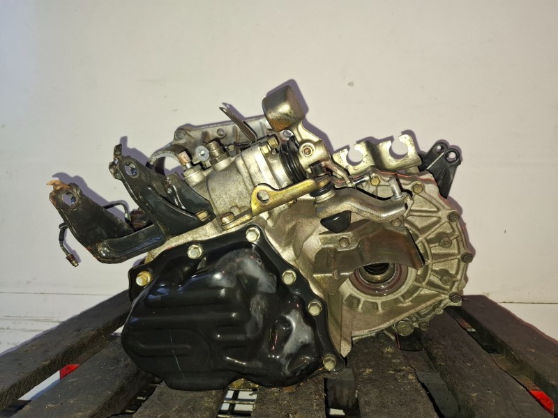 Recambio de caja cambios para toyota avensis berlina (t25) 1azfse referencia OEM IAM   
