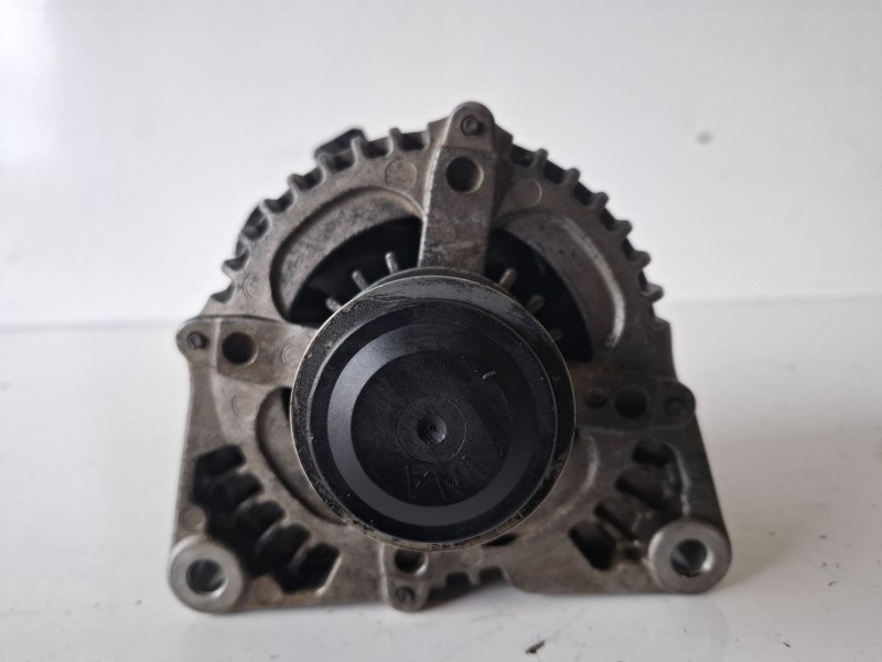 Recambio de alternador para volvo s40 berlina d4204t referencia OEM IAM CA1834IR  