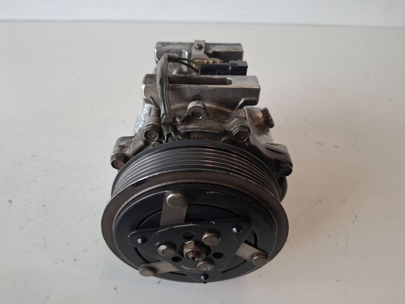 Recambio de compresor aire acondicionado para volvo s40 berlina d4204t referencia OEM IAM 3M5H  