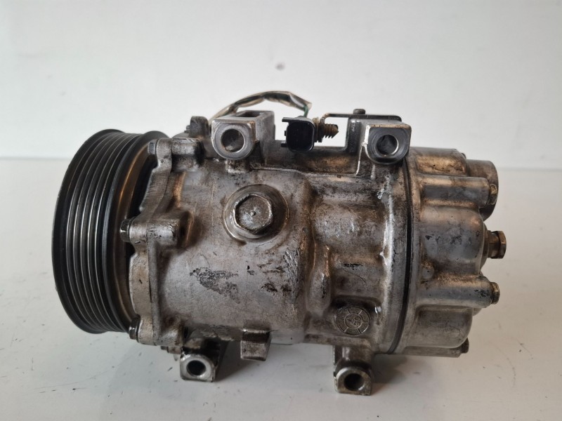 Recambio de compresor aire acondicionado para volvo s40 berlina d4204t referencia OEM IAM 3M5H  