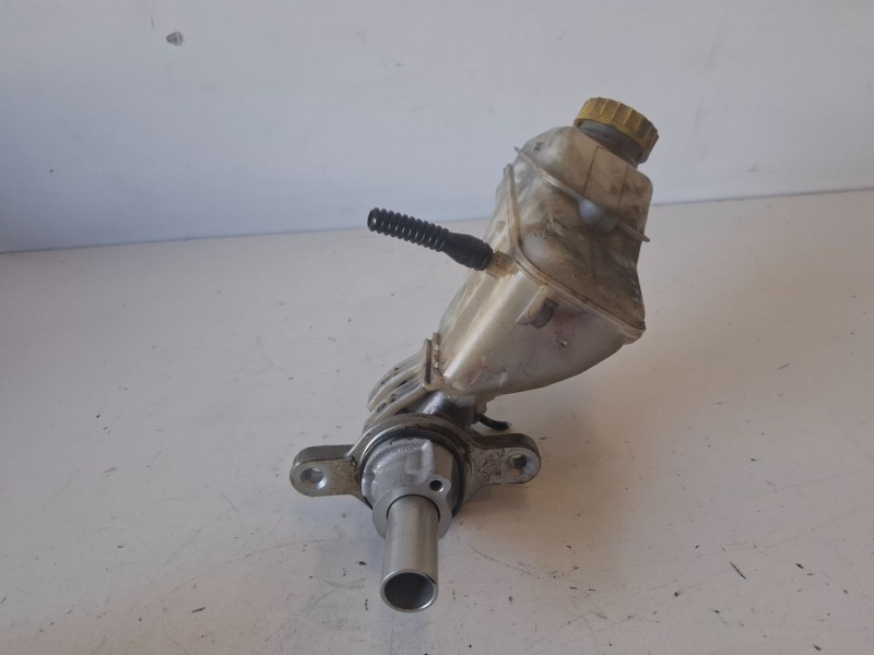 Recambio de bomba freno para peugeot bipper 199a9000 referencia OEM IAM 0204Y24488  