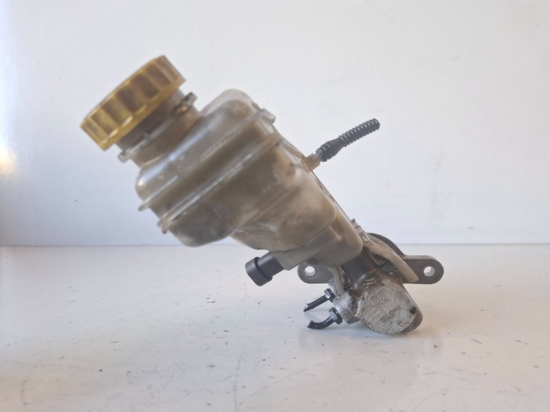 Recambio de bomba freno para peugeot bipper 199a9000 referencia OEM IAM 0204Y24488  