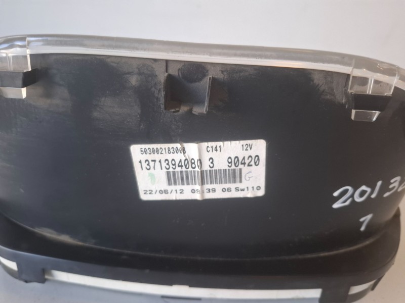 Recambio de cuadro instrumentos para peugeot bipper 199a9000 referencia OEM IAM 1371394080  
