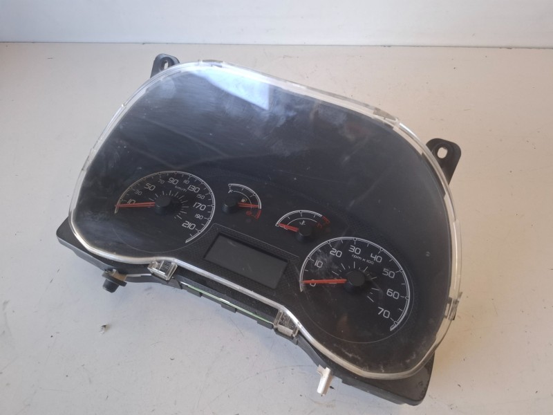 Recambio de cuadro instrumentos para peugeot bipper 199a9000 referencia OEM IAM 1371394080  