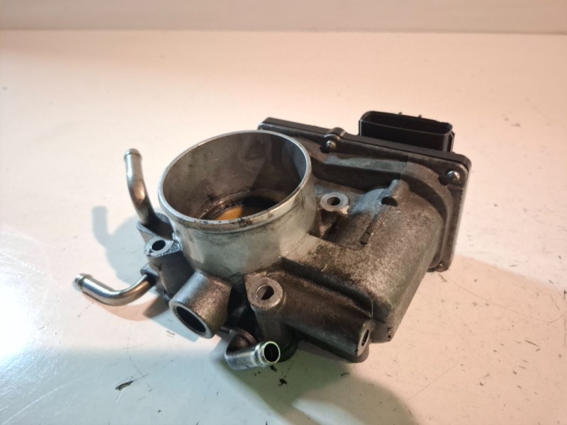 Recambio de caja mariposa para toyota avensis berlina (t25) 1azfse referencia OEM IAM 2203028050  