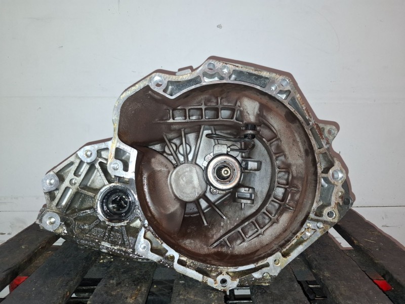 Recambio de caja cambios para opel astra h caravan a16xer referencia OEM IAM   