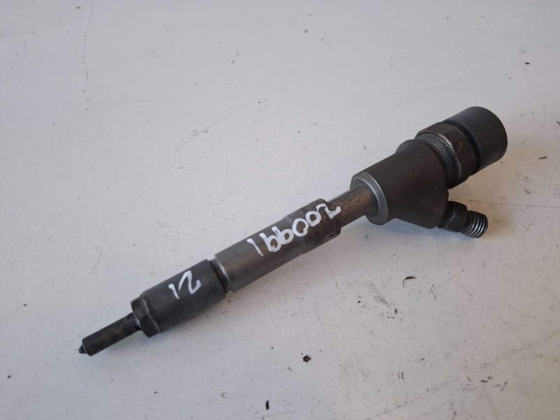 Recambio de inyector para toyota auris (e15) 1ndtv referencia OEM IAM 0445110221  