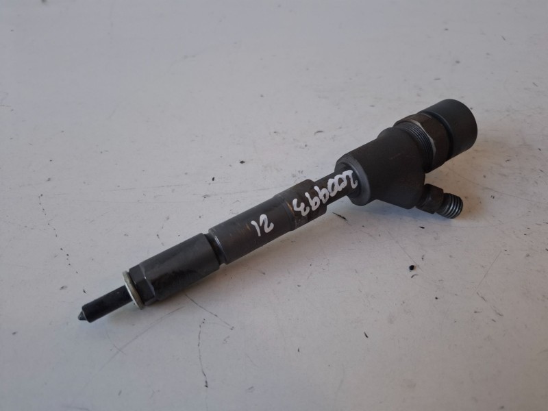 Recambio de inyector para toyota auris (e15) 1ndtv referencia OEM IAM 0445110221  