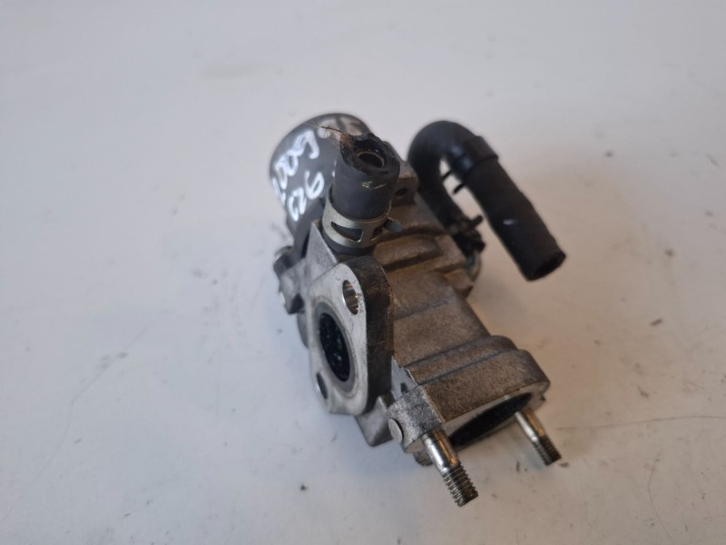 Recambio de valvula egr para toyota auris (e15) 1ndtv referencia OEM IAM 2562033030  
