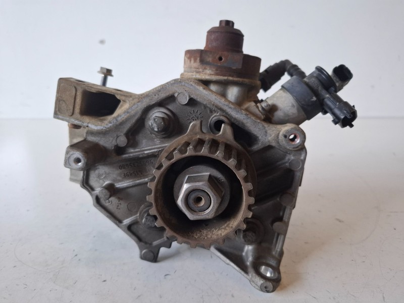 Recambio de bomba inyeccion para citroen c3 8hz referencia OEM IAM 0445010516  