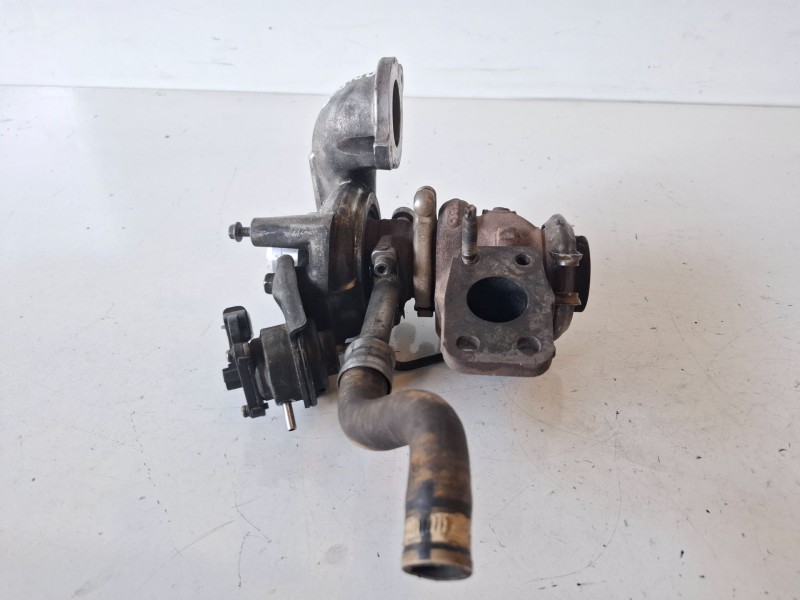 Recambio de turbocompresor para citroen c3 8hz referencia OEM IAM 9673283680  