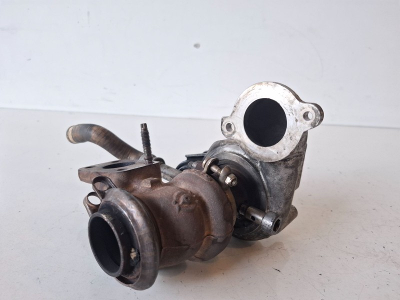 Recambio de turbocompresor para citroen c3 8hz referencia OEM IAM 9673283680  