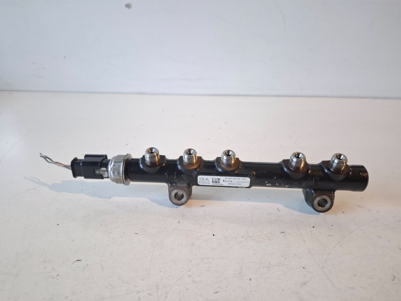 Recambio de rampa inyectora para citroen c4 picasso 9hr / 9h05 referencia OEM IAM 968529758003  