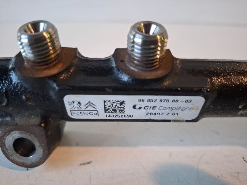 Recambio de rampa inyectora para citroen c4 picasso 9hr / 9h05 referencia OEM IAM 968529758003  