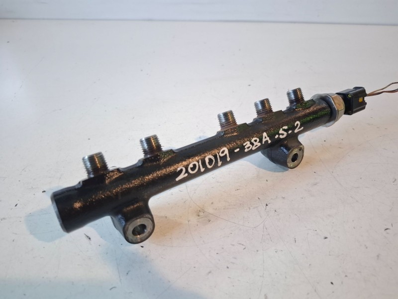 Recambio de rampa inyectora para citroen c4 picasso 9hr / 9h05 referencia OEM IAM 968529758003  
