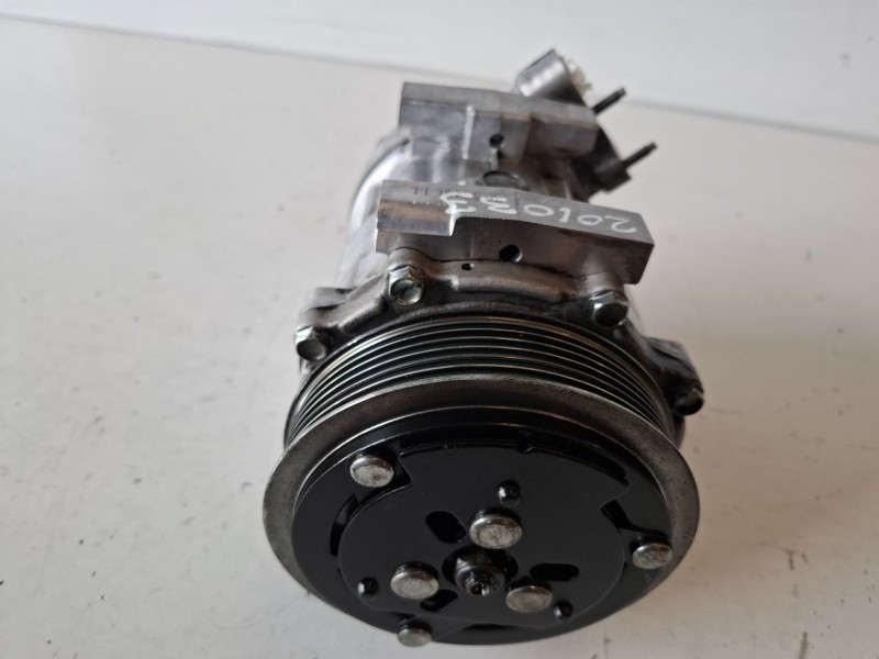 Recambio de compresor aire acondicionado para peugeot 406 coupé (s1/s2) 3fz referencia OEM IAM 7148  
