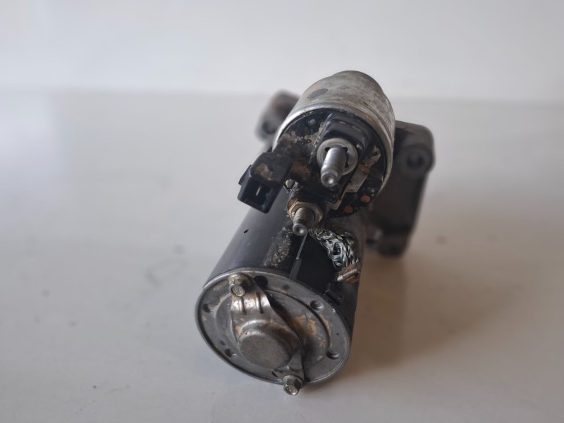 Recambio de motor arranque para peugeot 5008 5g01 referencia OEM IAM 9674077280  