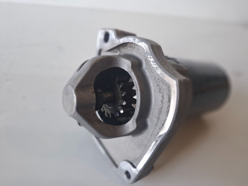 Recambio de motor arranque para peugeot 5008 5g01 referencia OEM IAM 9674077280  