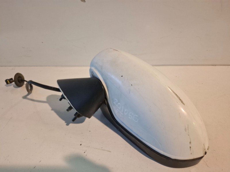 Recambio de retrovisor izquierdo para opel corsa d z13dtj referencia OEM IAM   