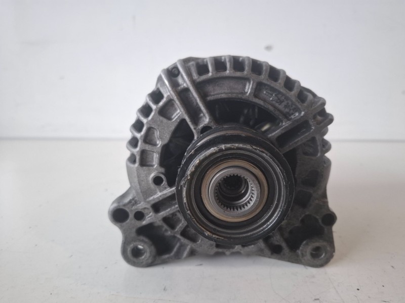 Recambio de alternador para audi a3 (8p1) bmm referencia OEM IAM   