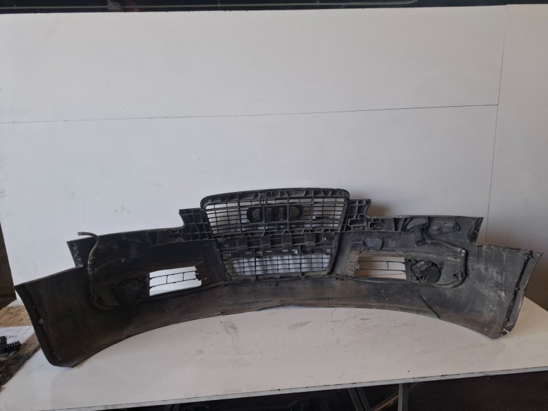 Recambio de paragolpes delantero para audi a6 avant (4f5) bmk referencia OEM IAM   