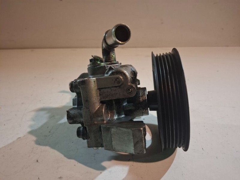 Recambio de bomba direccion para ford transit connect (tc7) r2pa referencia OEM IAM 2T143A696A  