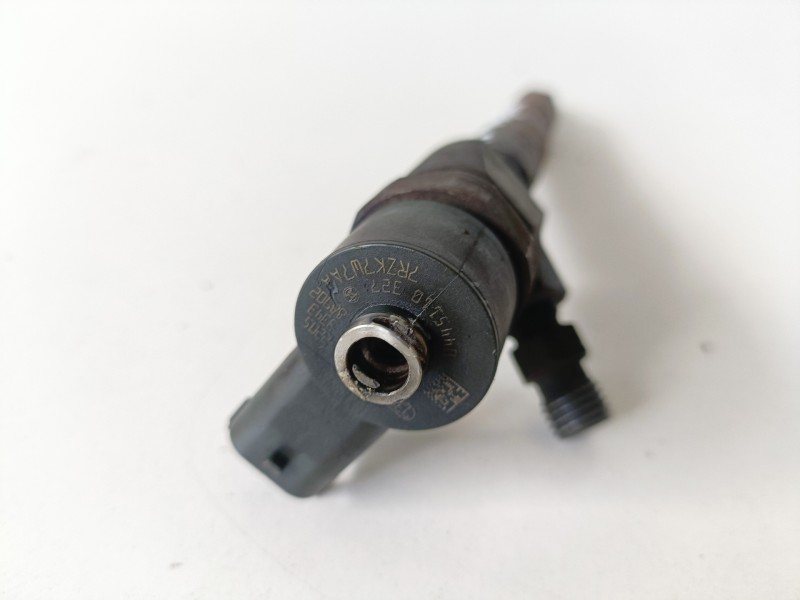 Recambio de inyector para opel insignia berlina a20dth referencia OEM IAM 0445110327  