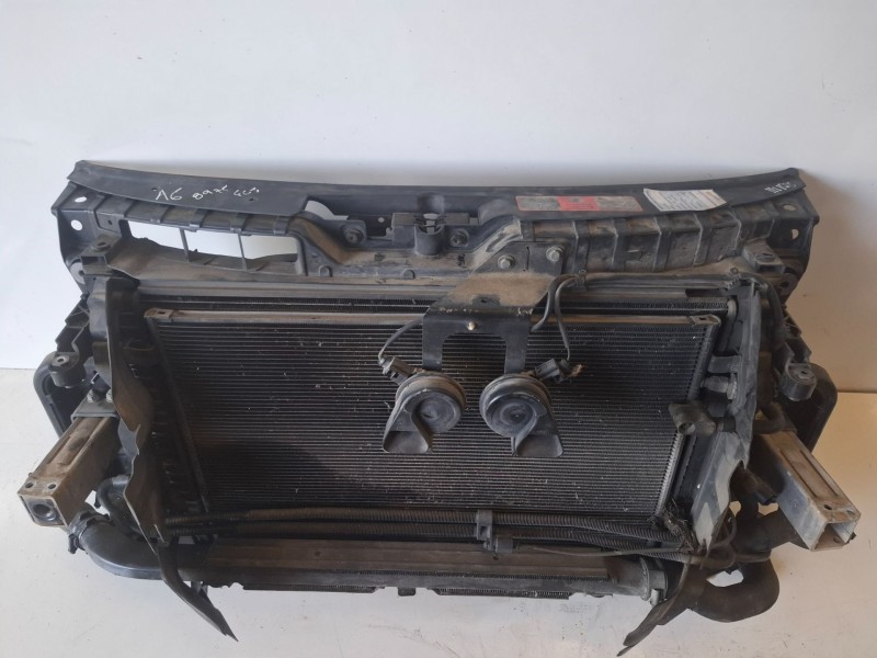 Recambio de panel frontal para audi a6 avant (4f5) bmk referencia OEM IAM   