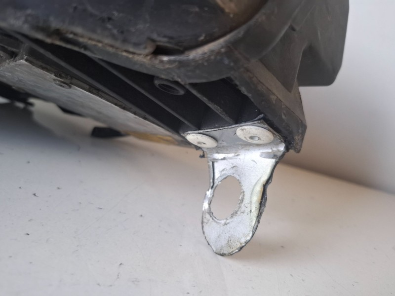 Recambio de faro izquierdo para audi a6 avant (4f5) bmk referencia OEM IAM   