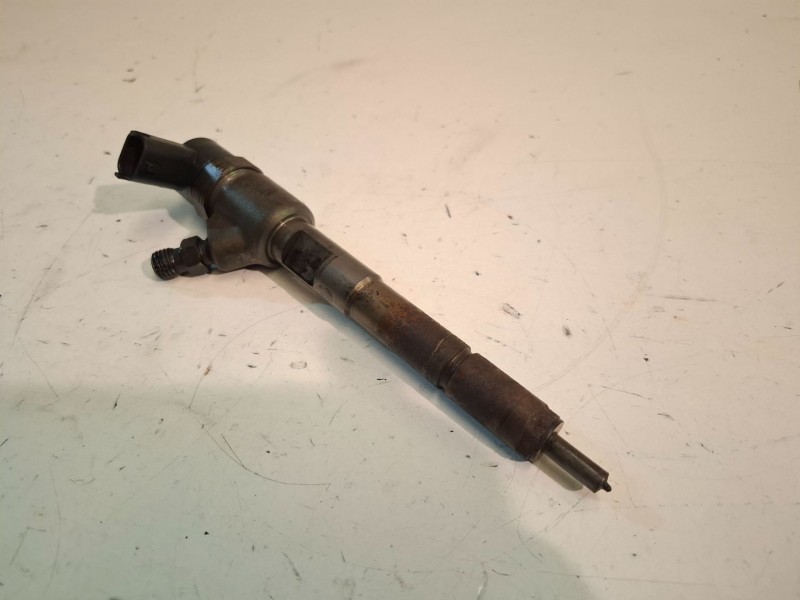 Recambio de inyector para fiat ii panda (271) van 169a5000 referencia OEM IAM 0445110351  